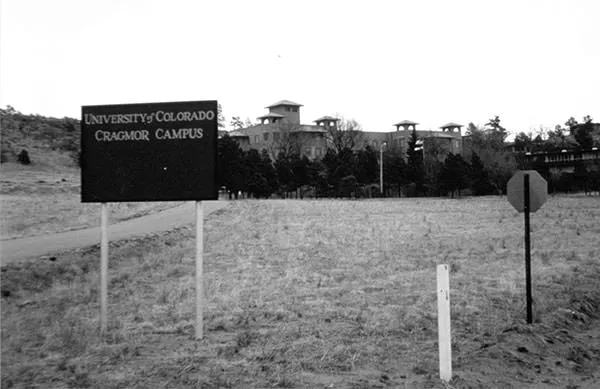 photo of the 1965 cragmor center sign